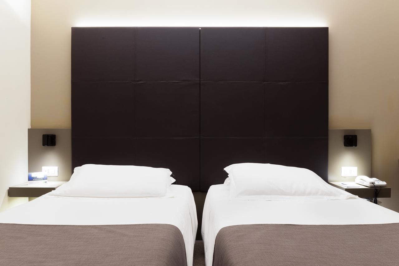 City Hotel & Suites 폴리뇨 외부 사진