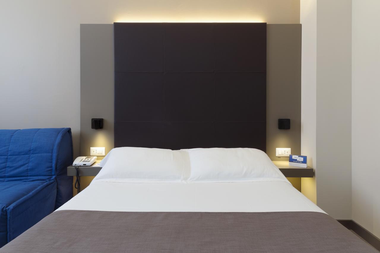 City Hotel & Suites 폴리뇨 외부 사진