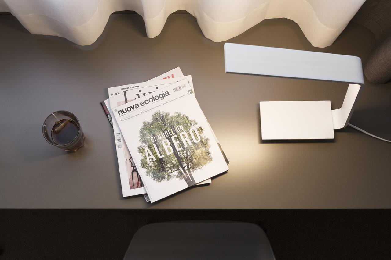 City Hotel & Suites 폴리뇨 외부 사진