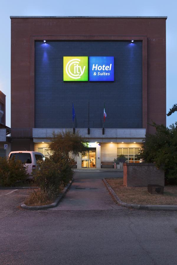 City Hotel & Suites 폴리뇨 외부 사진